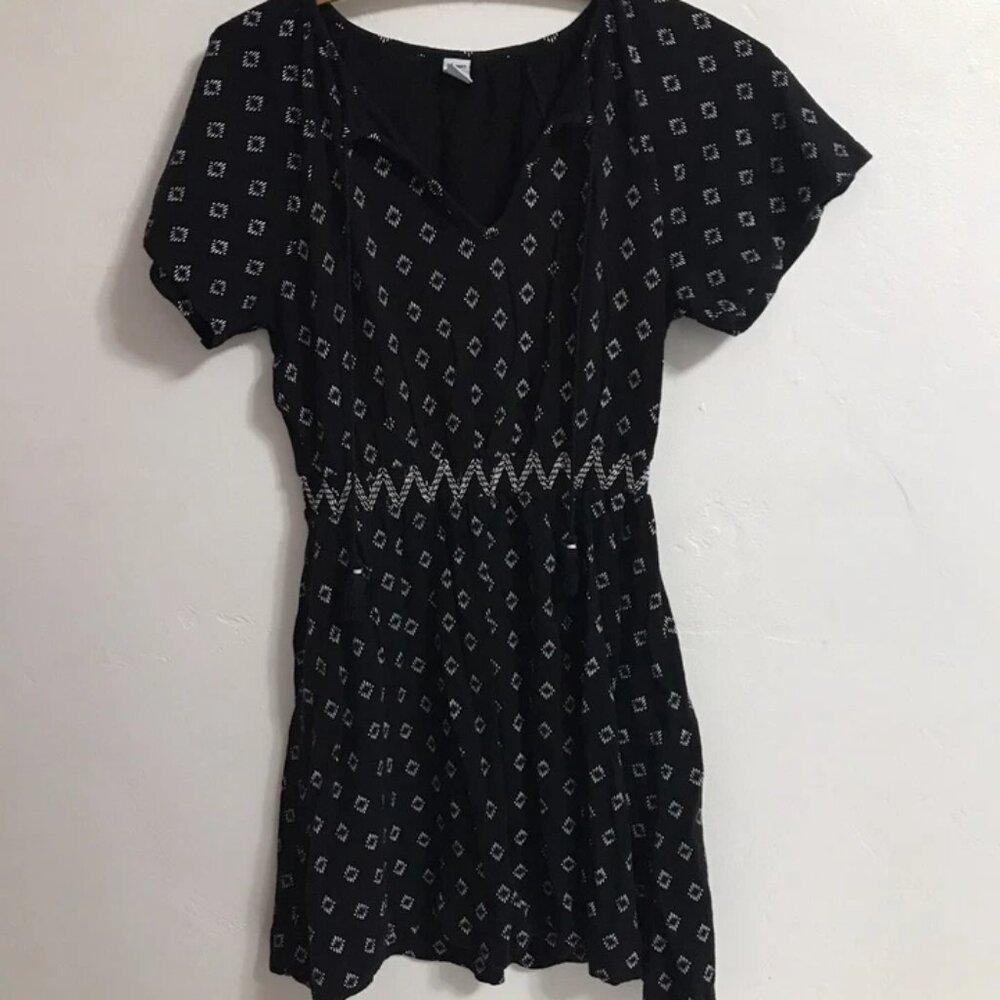 Old Navy Women's Dress Black and White Lined Size Petite Small